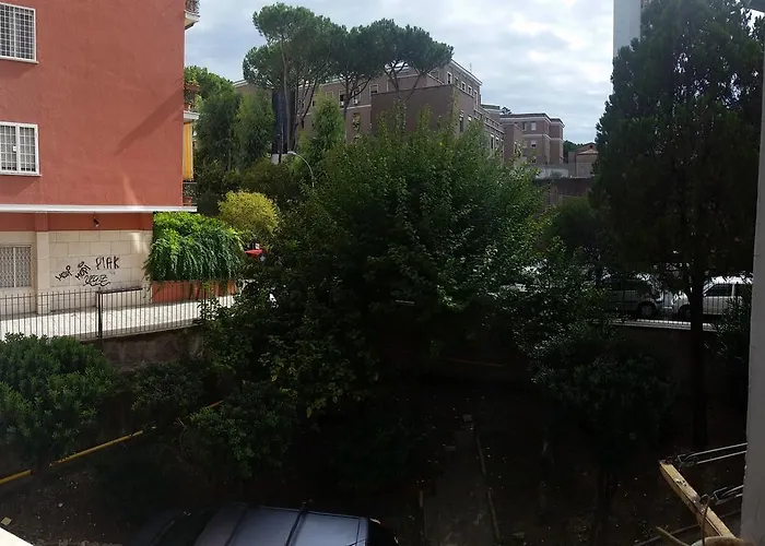 Global House Bed & Breakfast *