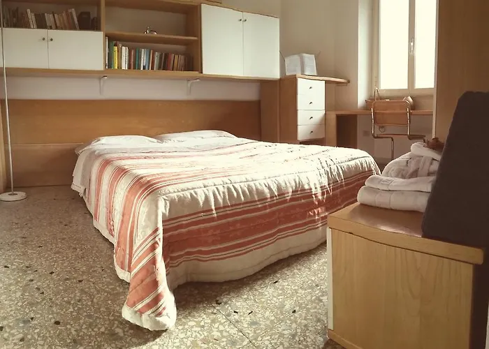 Bed & Breakfast Global House