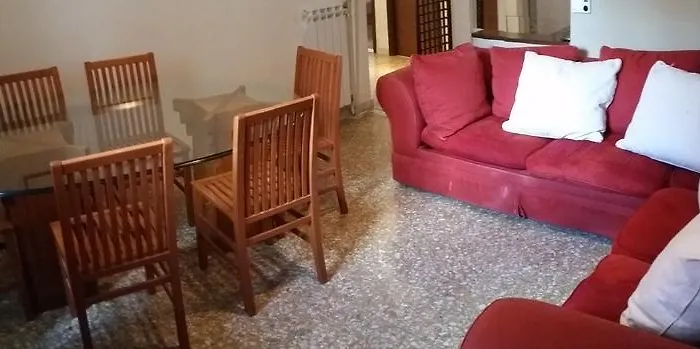 Global House Alojamento de Acomodação e Pequeno-almoço Roma